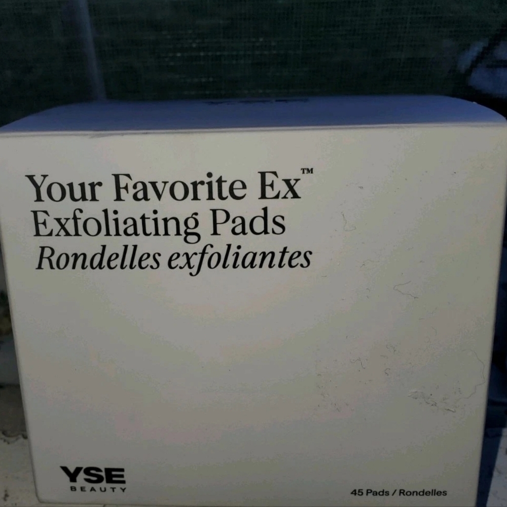 YSE BEAUTY YOUR FAVORITE EX EXFOLIATING PADS 45 pc NIB